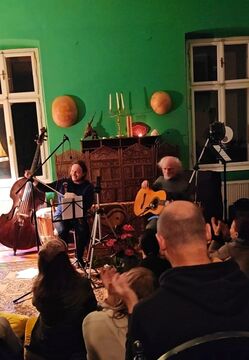 Glasbeno dogajanje v Vili Čara