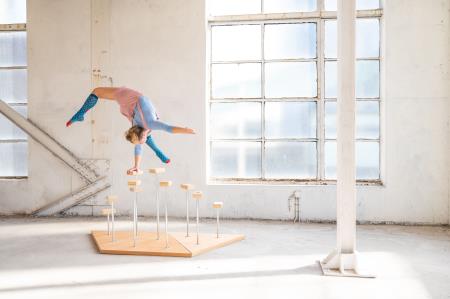 HappyHandstandFreak1