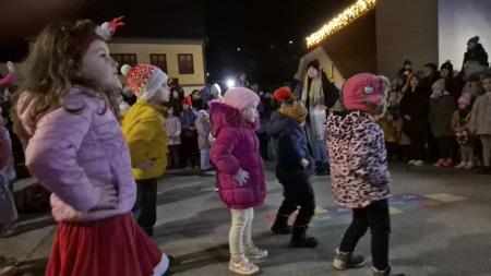 IMG-4f8d7410b748d189e14421b239021863-V