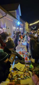 IMG-e8221434ce32db5f6d197cf69d74a7e7-V